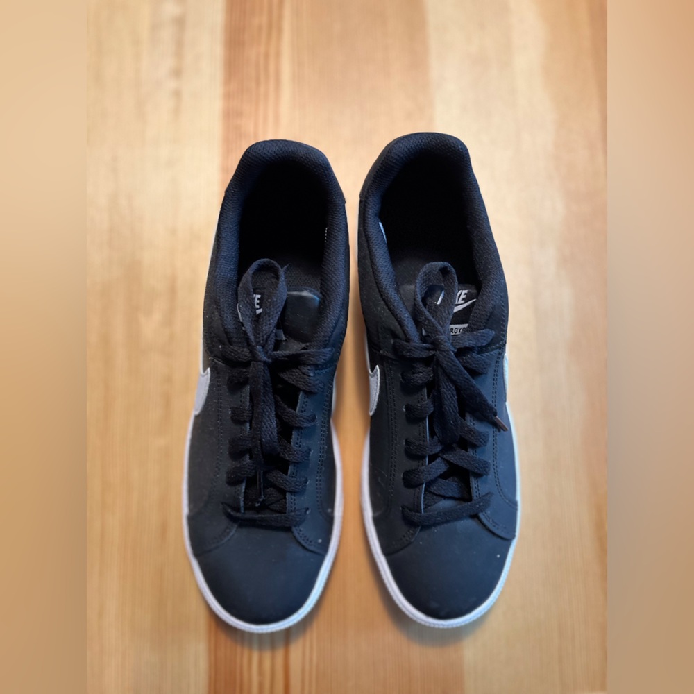 Nike Court Royale sneakers women’s size 10, black